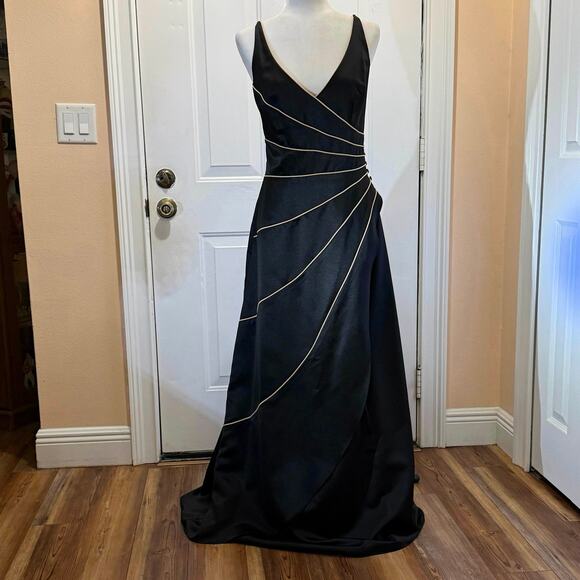 Niki by Niki Livas Dresses & Skirts - V intage 90s NIKI Black Evening Gown w Convertible Wrap – M/L